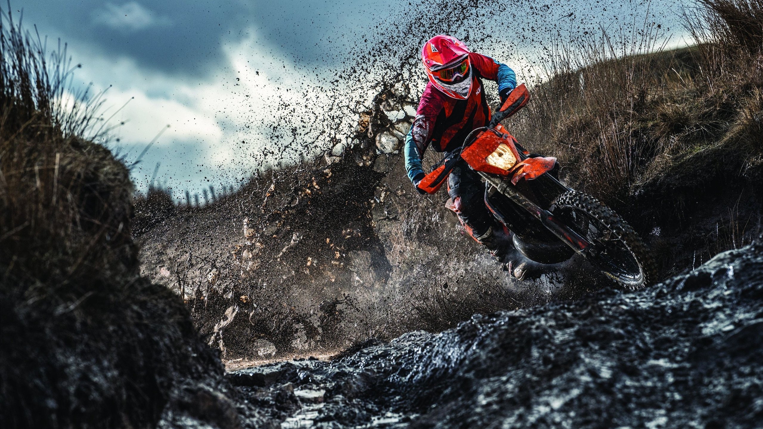 “垒球赛：新都兴城赛场，胜利就在眼前！”